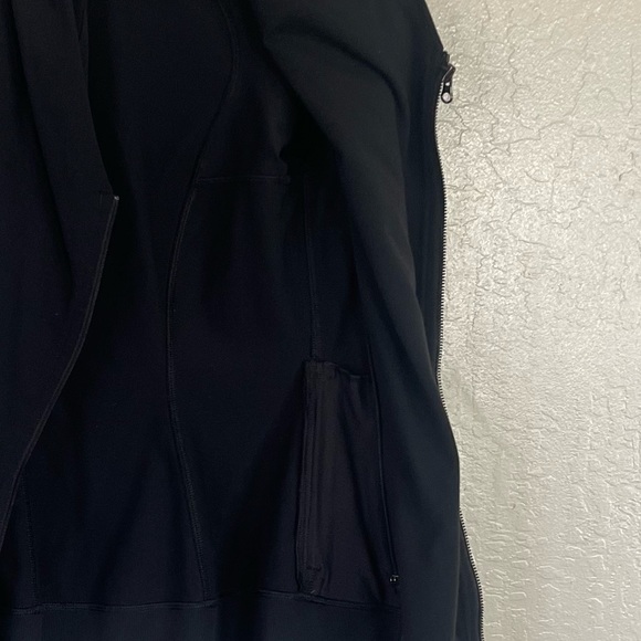 Lululemon Bhakti Zip Up Jacket Black Size 6 - Picture 11 of 11